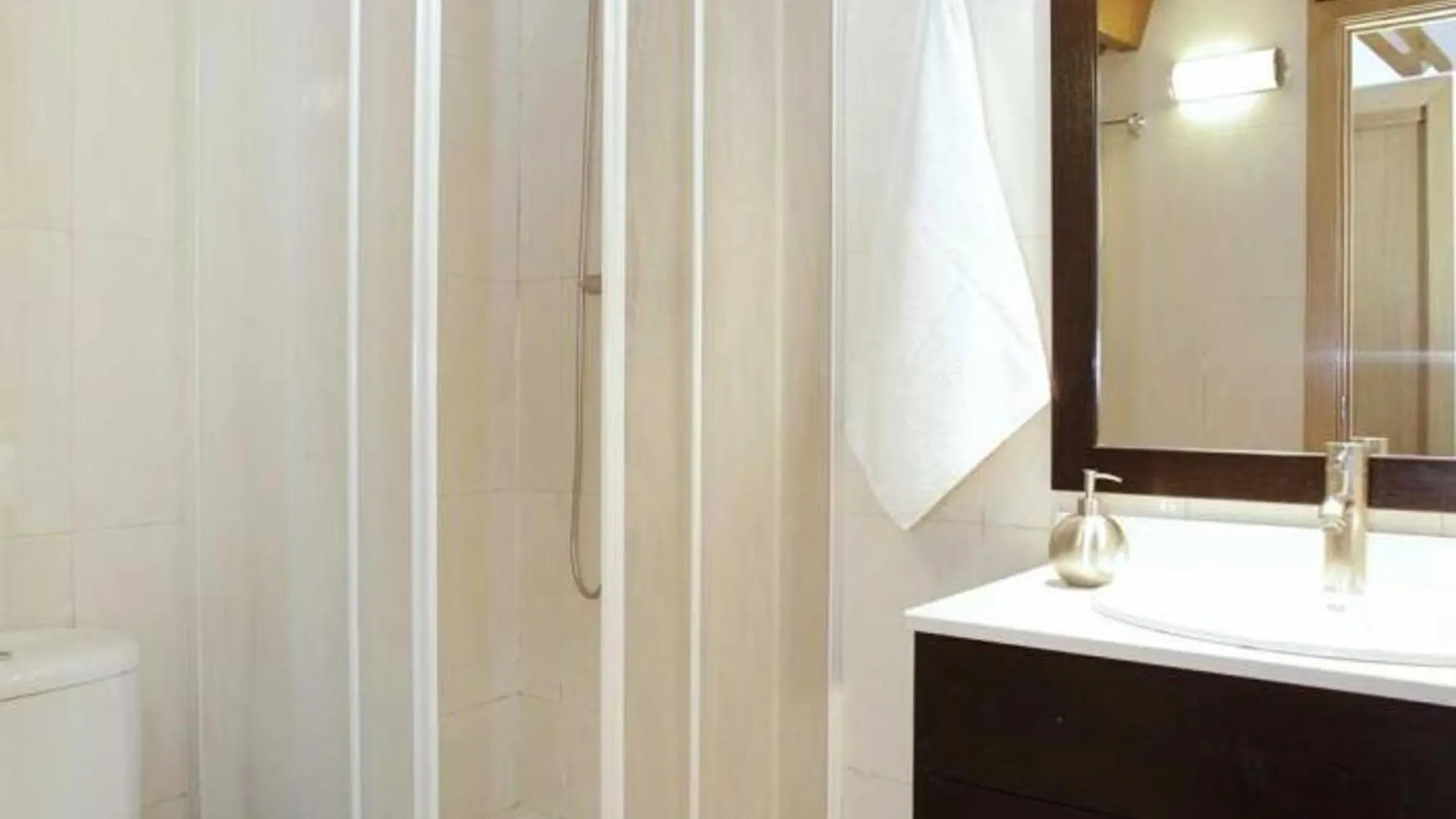 Apartamento Centrico En Edificio Historico Con Encanto Para Familias, Hasta 5 Personas - Es-341-1 Barselona İspanya