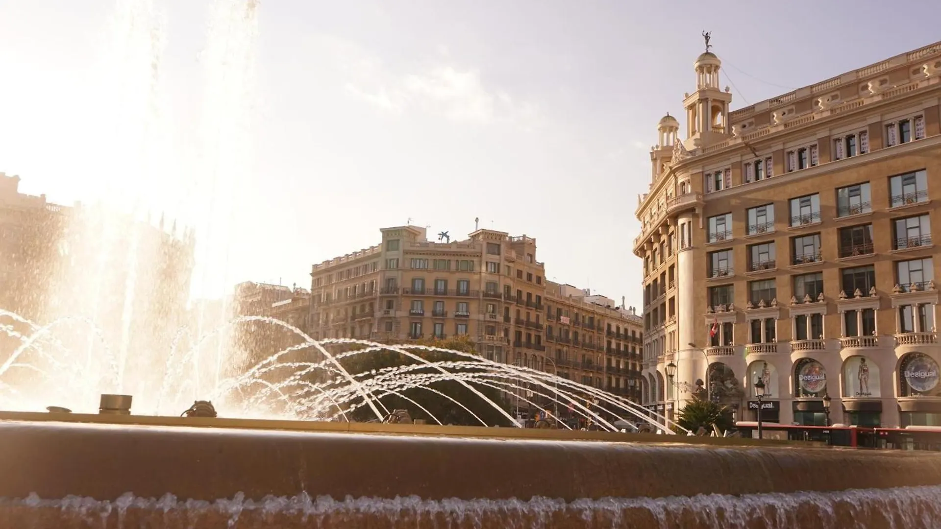 Apartamento Centrico En Edificio Historico Con Encanto Para Familias, Hasta 5 Personas - Es-341-1 Barselona 0*,